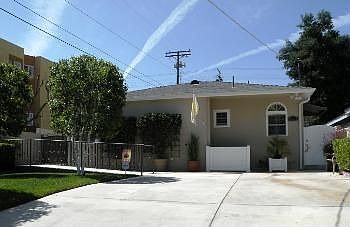 1st image of 10511 McVine Ave