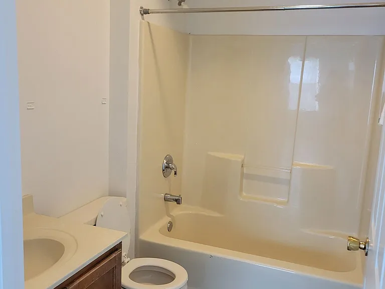 1425 College Heights Rd — Photo 13