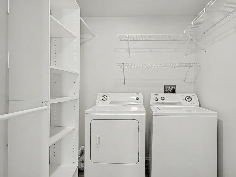 44413 Savery Dr — Photo 10