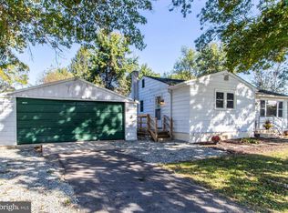 207 Chestnut Rd, West Grove, PA 19390