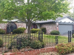 10724 E 29th St, Tulsa, OK 74129