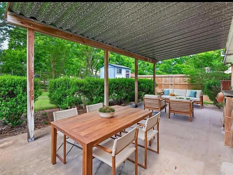 2220 Ripple Creek Dr — Photo 10
