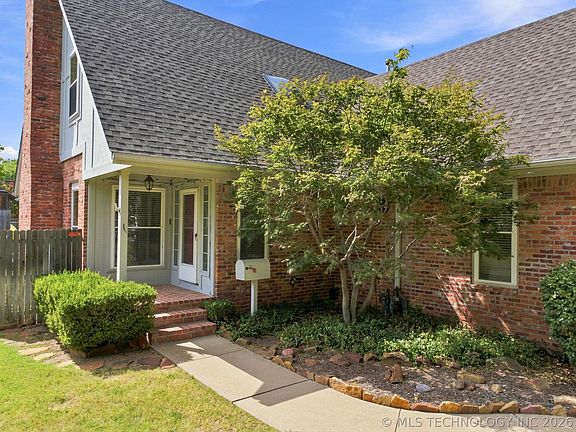 4th image of 1620 S Florence Pl