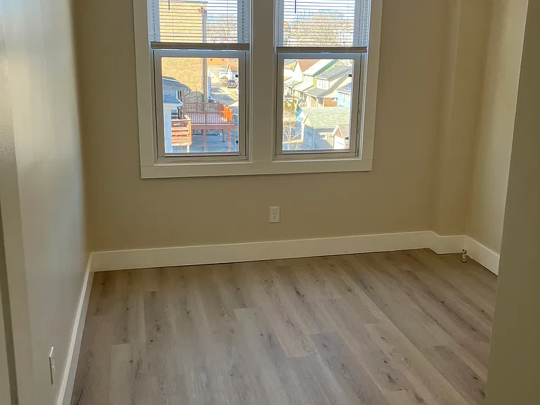 1140 Illinois Ave #4 — Photo 11