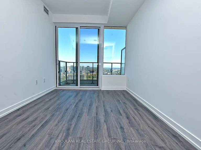 77 Shuter St #Penthouse 08 — Photo 6