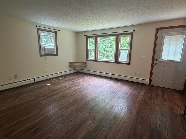 26 Twist Hill Rd #D — Photo 3