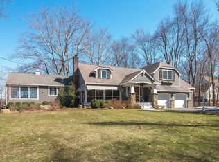 196 Grove St, Ramsey, NJ 07446