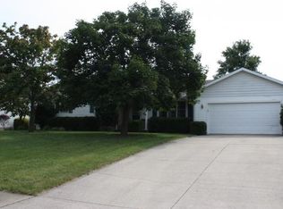 2008 S Sycamore St, Effingham, IL 62401