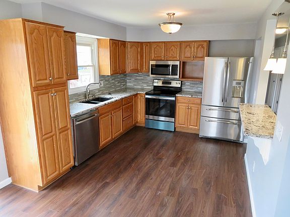 3rd image of 2583 Dolores Dr