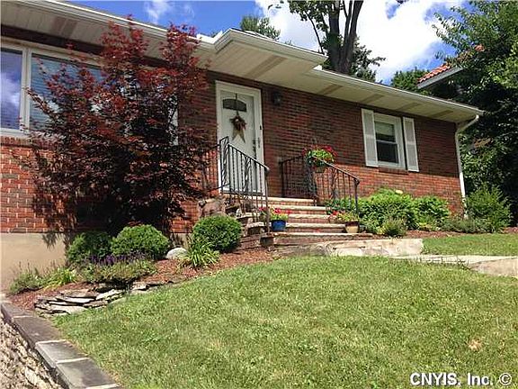 2nd image of 310 Carlton Dr