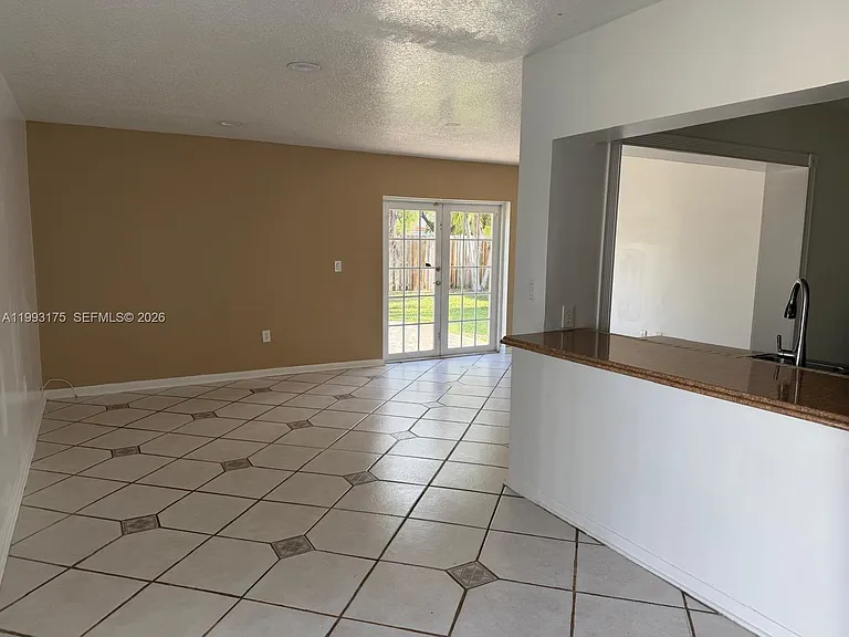 12695 SW 144th Ter — Photo 5