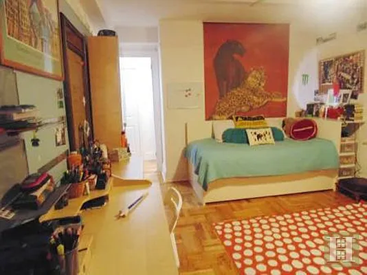 Rented by Halstead Real Estate | media 6