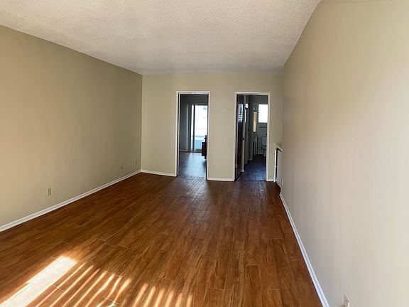 3rd image of 7019 Vassar Ave #212