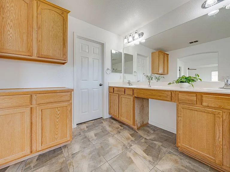 8739 Whitehouse Rd — Photo 30