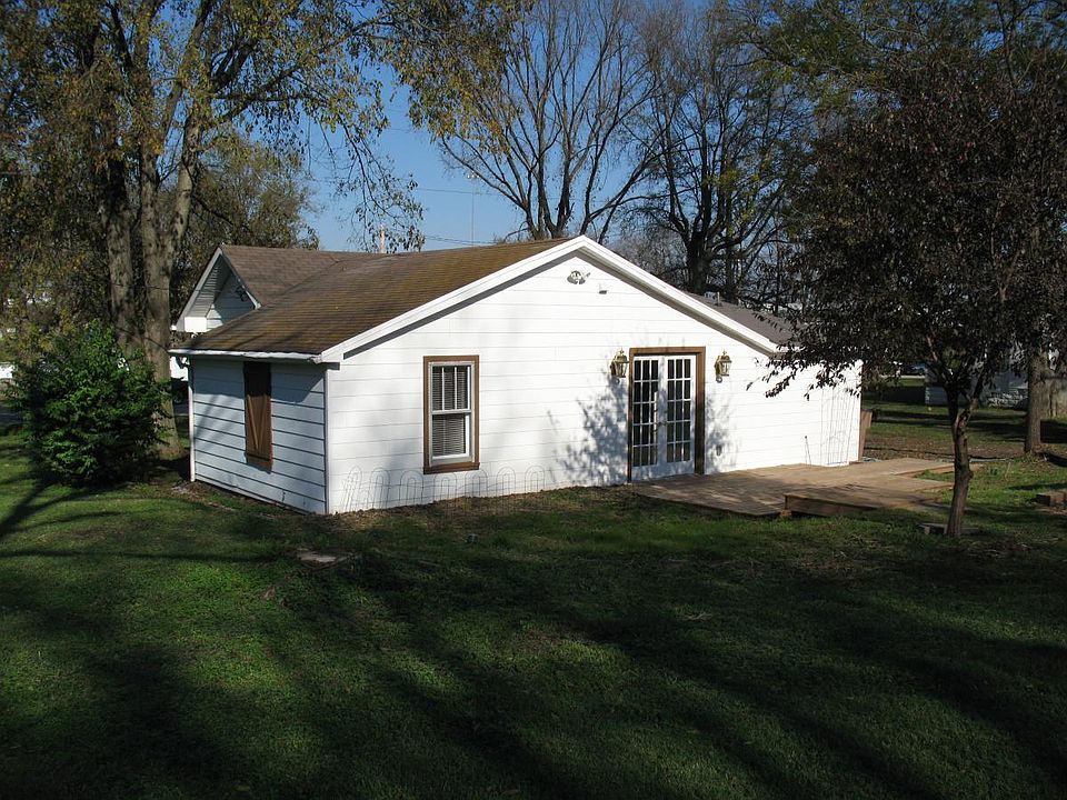 rear entrance and deck