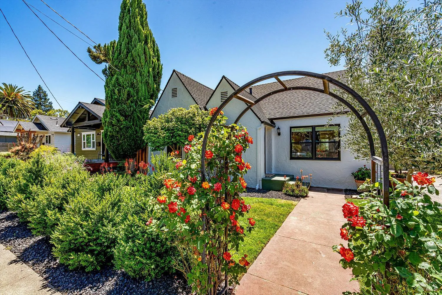 610 La Verne Avenue - Photo 2