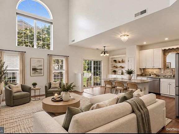 2nd image of 7802 Normandy Dr