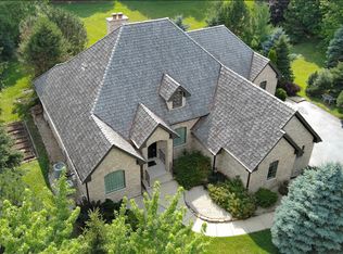 8407 Appaloosa Ln, Spring Grove, IL 60081