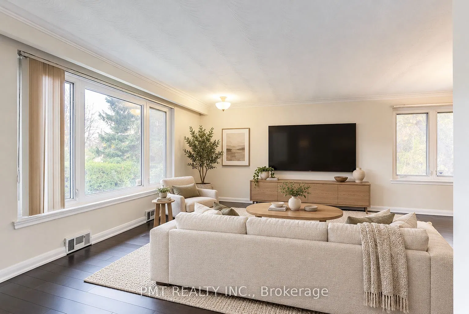 6 bed, $3,200 — Photo 3