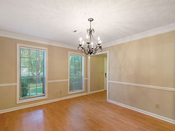 5th image of 6627 Gunstock Ln