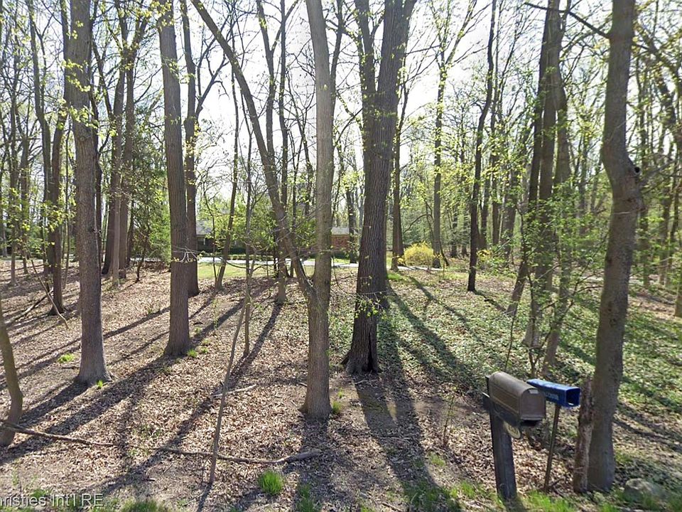 1st image of 1320 Trowbridge Rd