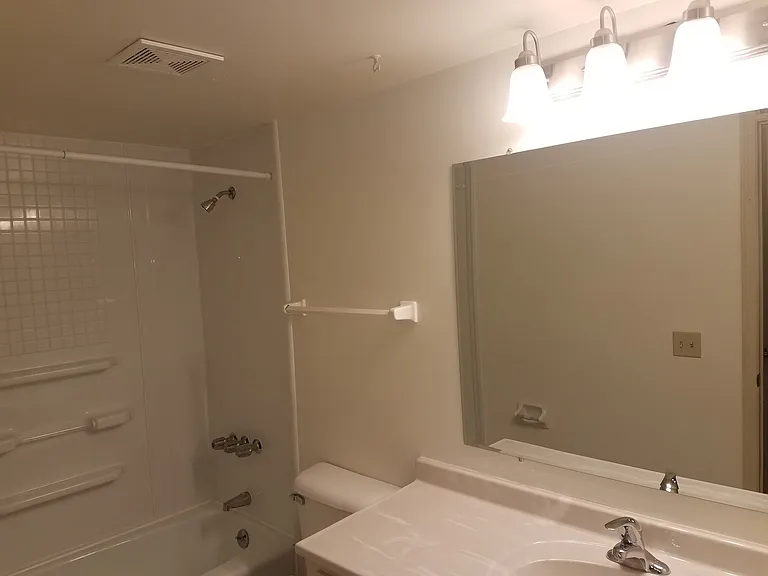 Heritage Apartments — Photo 22