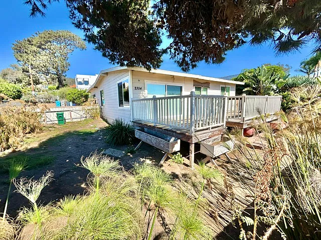 4 bed, 1400 sqft, $6,500 — Photo 3
