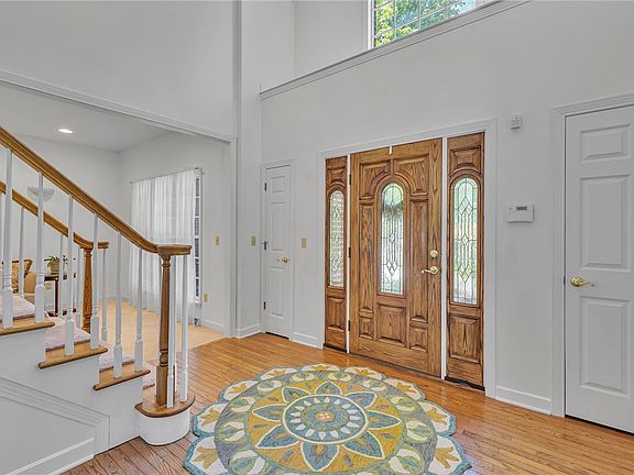 4th image of 117 Highlandwood Dr
