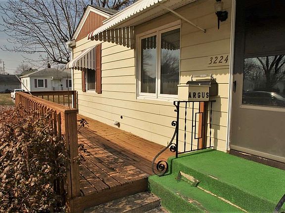 5th image of 3224 24 1/2 Street Ct