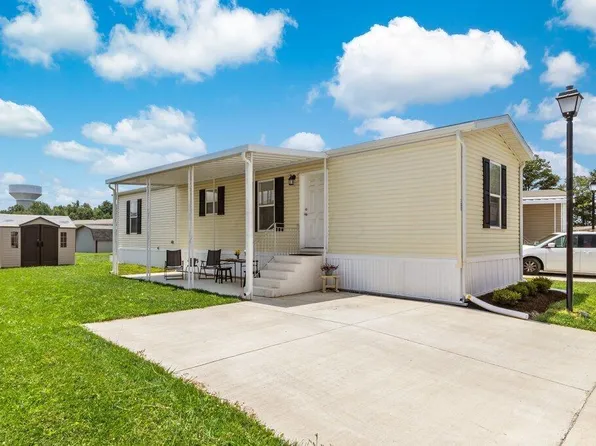 105 Richard Dr, Pataskala, OH 43062