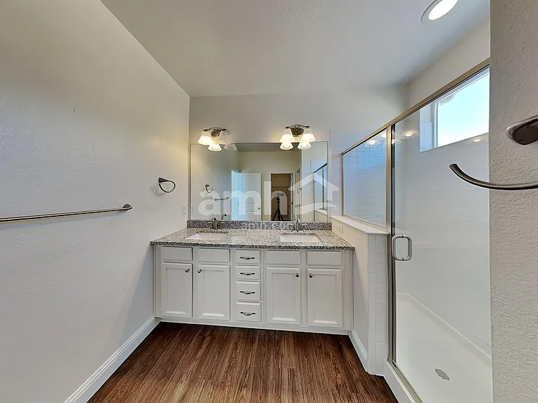 10204 Dogwood St — Photo 8