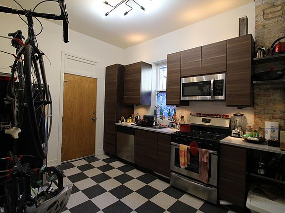 5th image of 1801 W North Ave APT 1R