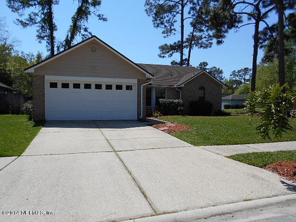 2nd image of 3150 N Sweetwater Oaks Drive