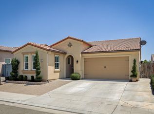 3528 Flint Ave, Clovis, CA 93619
