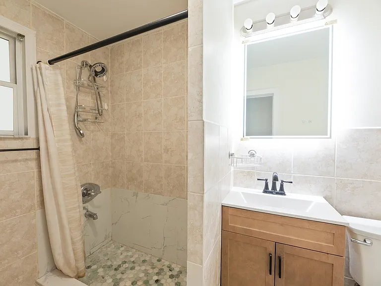 9 W 15th St #1 — Photo 11