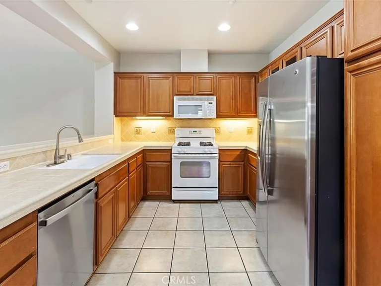 15 Wildflower Pl — Photo 7