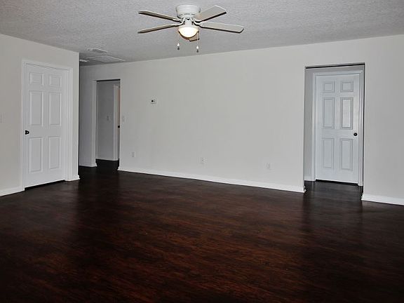 3rd image of 2957 Gilmore St