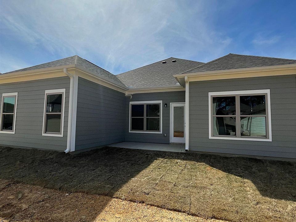 2nd image of 2138 Sullivan Dr