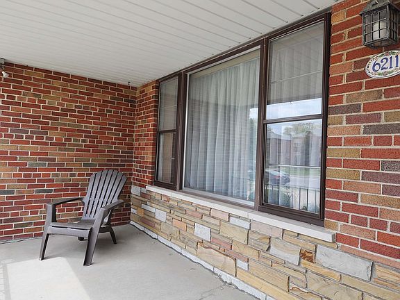 3rd image of 6211 Loughborough Ave