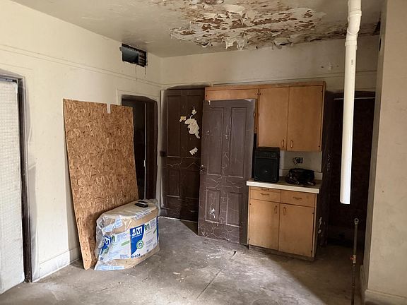 4th image of 2219 Jefferson STREET