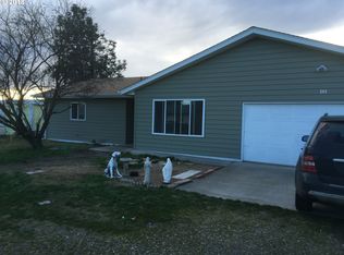 285 N 1st St, Irrigon, OR 97844