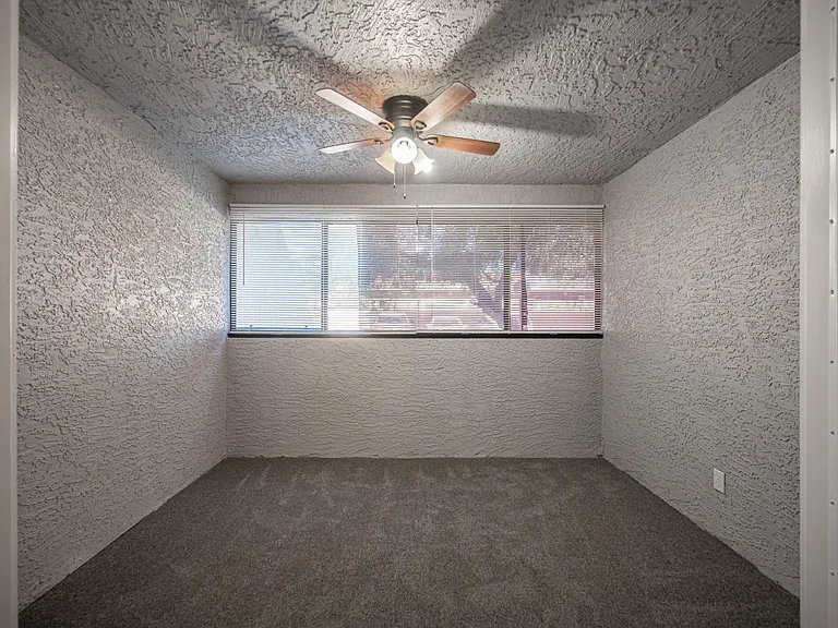 1406 Santa Margarita St #B — Photo 31