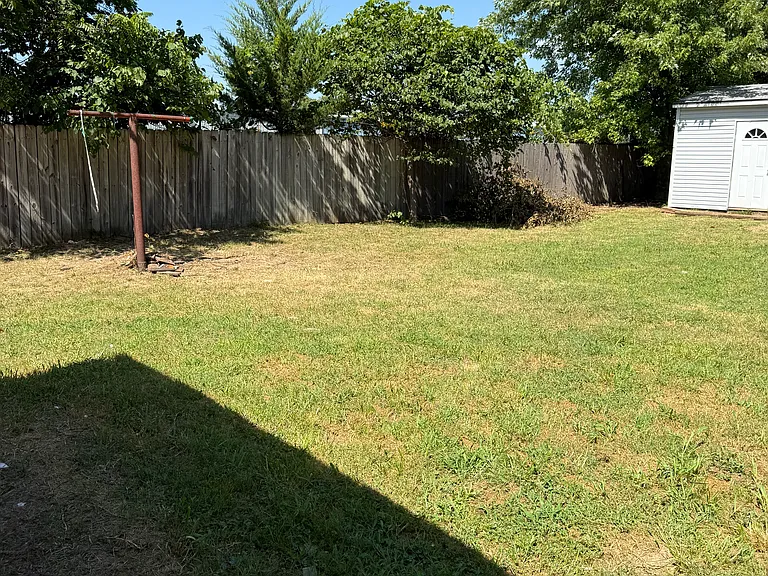 1832 S Glenn Ave — Photo 19