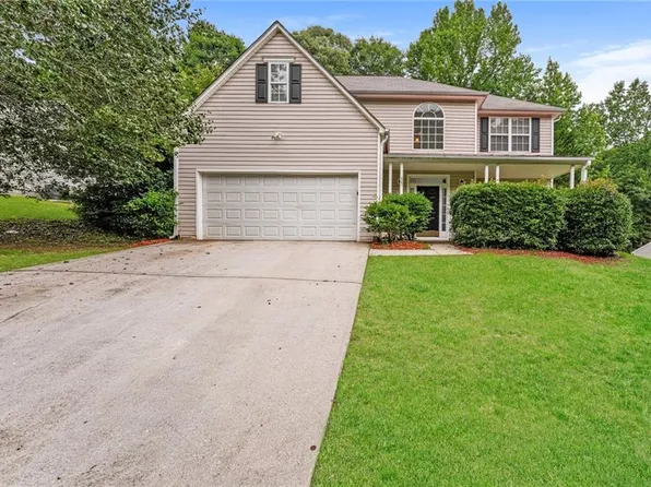 827 Shadow Lake Dr, Lithonia, GA 30058