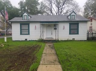 2302 Edison Dr, San Antonio, TX 78201