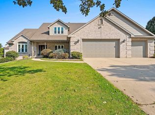 2679 Radinz Rd, Green Bay, WI 54311