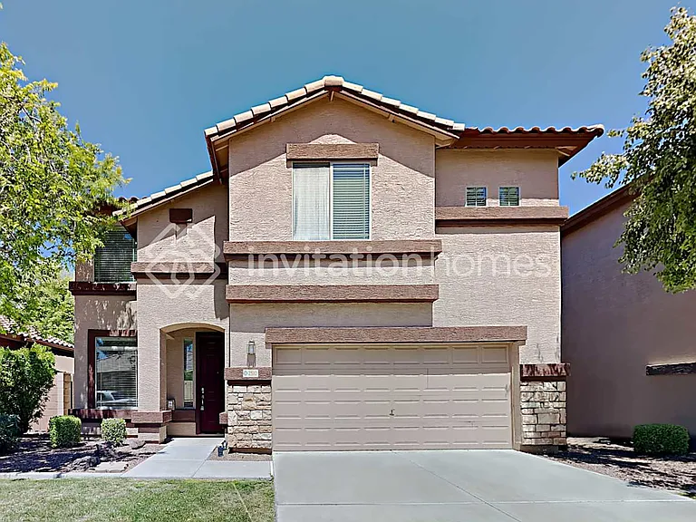 2510 E Browning Pl — Photo 1