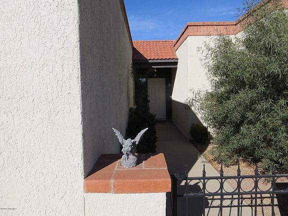2nd image of 840 W Palma De Coco