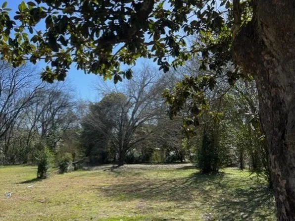222 E Vandiver Blvd, Montgomery, AL 36110