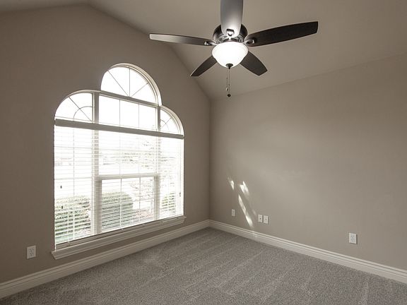 5th image of 2124 Newbrook Dr